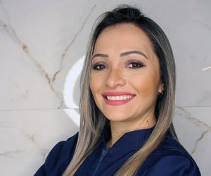 Dra. Thais Fabiane Félix Briguente